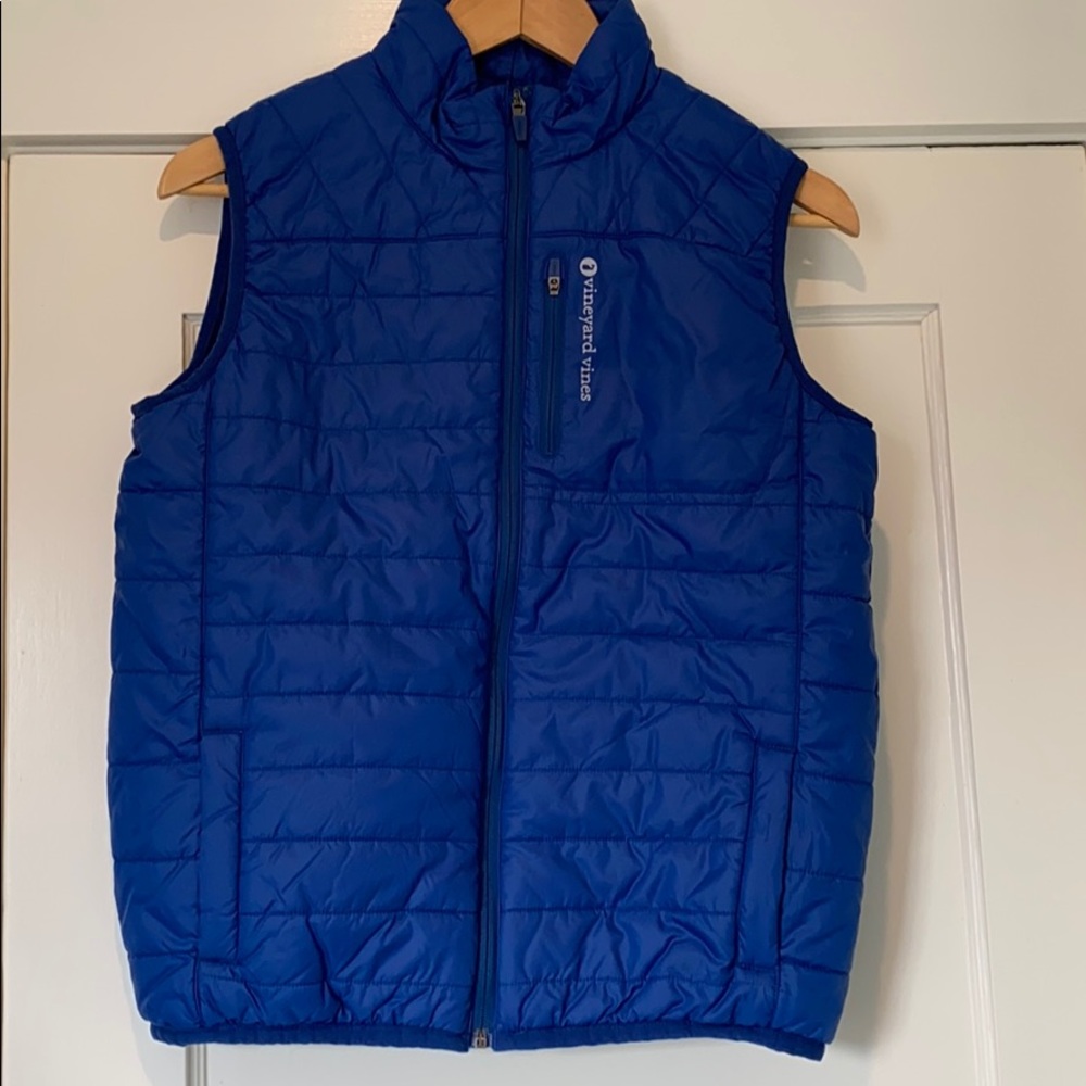 Boys Hardly worn vineyard vines vest.